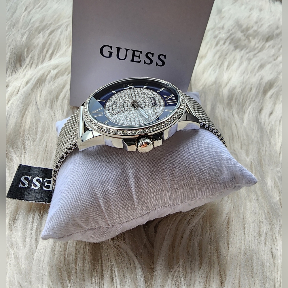 GUESS Watch Original Brand New With Tag - Picture 3 of 9